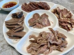 全驴大拼-高玛纳驴肉火烧(河间总店)