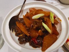 萝卜牛腩煲-鹿港小镇(金虹桥国际中心店)