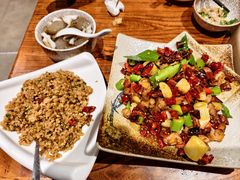 -滇香肴·云南菜蒸汽石锅鱼(云南北路店)