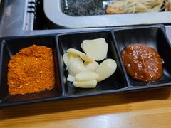 -小黑猪石板烤肉(皇冠花园店)