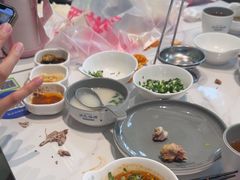 -洪氏嗨捞·广东猪肚鸡·椰子鸡火锅(西咸万象城店)