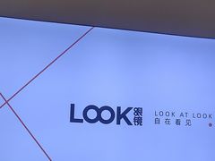 -LOOK眼镜·蔡司依视路配镜(宝山万达店)