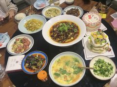-川流不息·地道川菜·小龙虾(新松江路店)