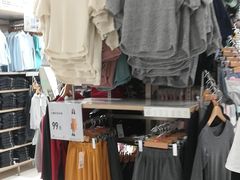 -优衣库(青岛伟东乐客城店)
