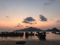 -那琴半岛地质海洋公园