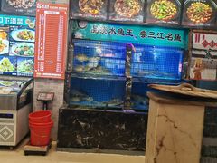 -老渔翁炖鱼坊(黄海西路东山店)