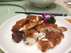 -东豪园林海鲜酒家(南港路辅路店)