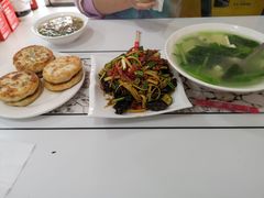 -牛庄高晓山风味馅饼城(海城店)