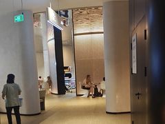 -涨巢·潮玩水疗局