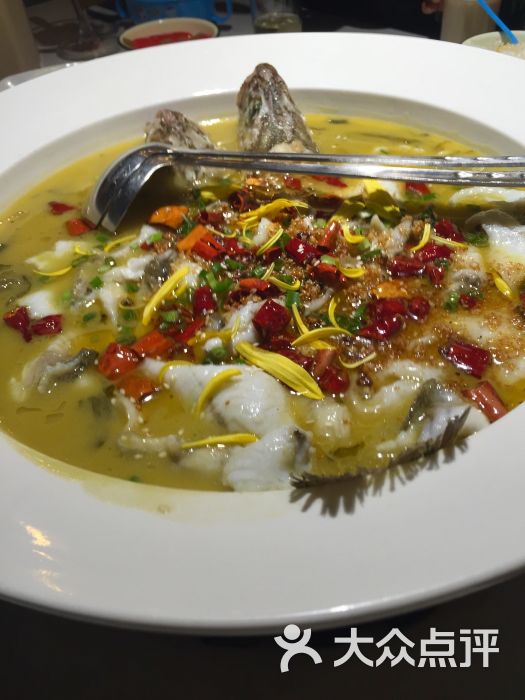 川坛子.活酵老坛酸菜鱼(星光不夜城店)酸菜鲈鱼图片 - 第1张