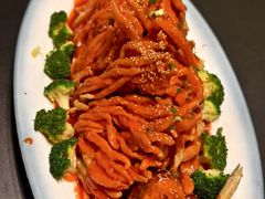 -艳阳天民俗村(公园路店)