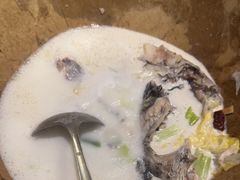 -滇香肴·云南菜蒸汽石锅鱼(云南北路店)