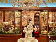 -秘密旅行Bonjour(黑金冠 江南西店)