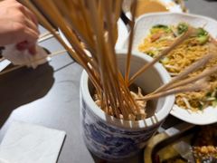 -郑享吃烧烤烩面(红专路店)