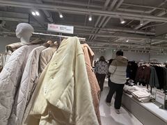 -URBAN REVIVO(北京斯普瑞斯奥特莱斯店)