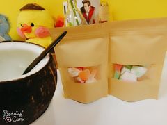 -志龙皇冠吃货椰子铺