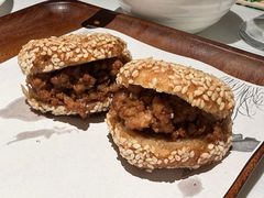 肉沫芝麻烧饼-四季民福烤鸭店(前门大栅栏店)