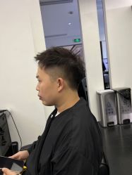 点击看大图 -Fr美发沙龙