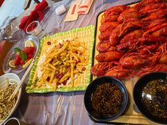 -肥肥虾庄·金牌油焖大虾(汉口城市广场店)