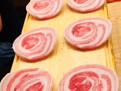 一米长盘猪五花-犟牛家·榴莲烤肉(五棵松店)