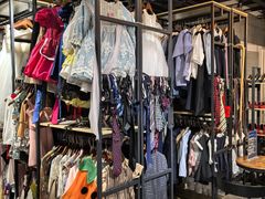 -宇不同照相馆(万嘉广场店)