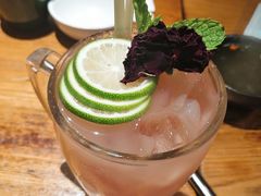 红玫瑰与白米酒-云海肴·汽锅鸡·云南菜(高德置地店)
