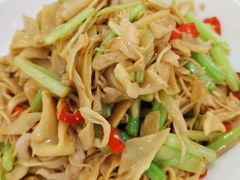 -新名仕新白玉兰餐厅