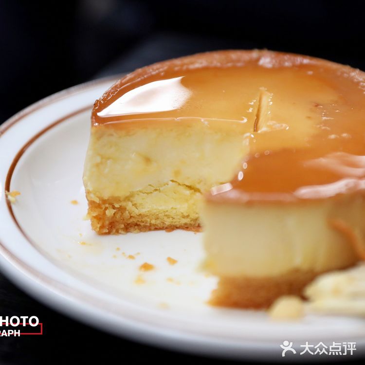 开在住宅区的网红甜品店：网红甜品面包到底如何？