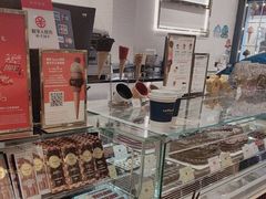 -VENCHI 闻绮(上海佛罗伦萨小镇店)