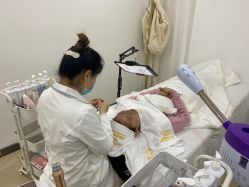 点击看大图 -凡碧诗毛孔清洁收细