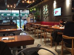 大堂-渝是乎酸菜鱼(龙旗购物中心店)