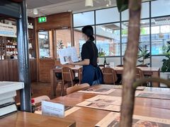 -ROAST coffee & eatery