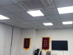 -TESLA 特斯拉(深圳坂田特斯拉中心)