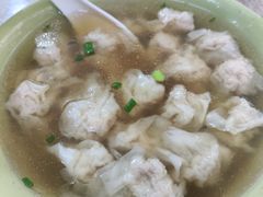 -张阿三馄饨店