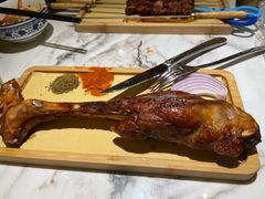 特色烤羊腿-雁滩白记·兰州牛肉面