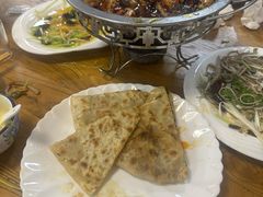 -溢心园香河肉饼总店