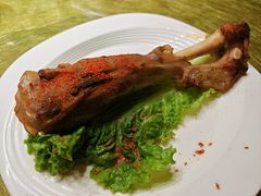 烤小羊腿-蒙亨·手把肉·蒙古包文化主题餐厅(天恒广场店)