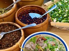 -云阿蛮云南生烫牛肉米线(奉贤路店)