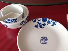 -溢心园香河肉饼总店