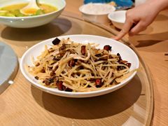 -渝信川菜 · 川味家常菜(财富购物中心店)
