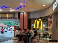 -麦当劳(中二横路店)