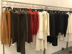 -意法服饰城