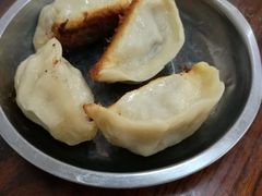 -黄阿姨锅贴大王(万航渡路店)