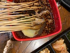 最乐山钵钵鸡-何师烧烤Pro ·江湖川菜·小龙虾·精酿(太古里旗舰店)