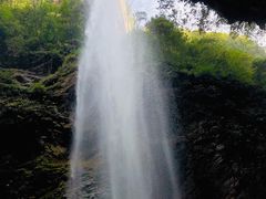 -龙水峡地缝景区