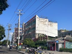 -曹操地下运兵道景区