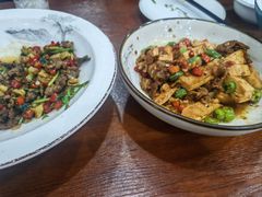 -湖南人家湘菜馆(镇江路店)