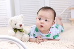 -现代经典婚纱摄影