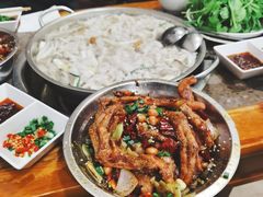 干锅鸭掌-迎三江菌汤兔(星桥街西段店)