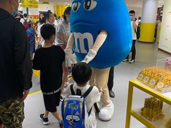 -m豆巧克力世界(上海世茂广场店)